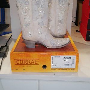Corral Women's Boots - Floral Embroidery & Crystals - Snip Toe - White Size 8